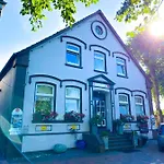 Gaestehaus Am Museumshafen * Carolinensiel
