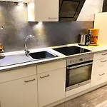Gaestehaus Am Museumshafen Appartamento *