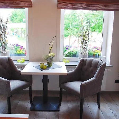 Appartement Gaestehaus Am Museumshafen Carolinensiel