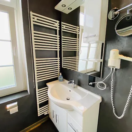 Apartament Gaestehaus Am Museumshafen Carolinensiel