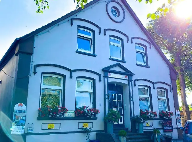 Gaestehaus Am Museumshafen * Carolinensiel